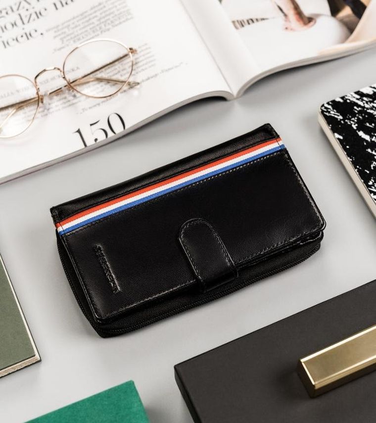 Portfel, czarny, skórzany, Peterson