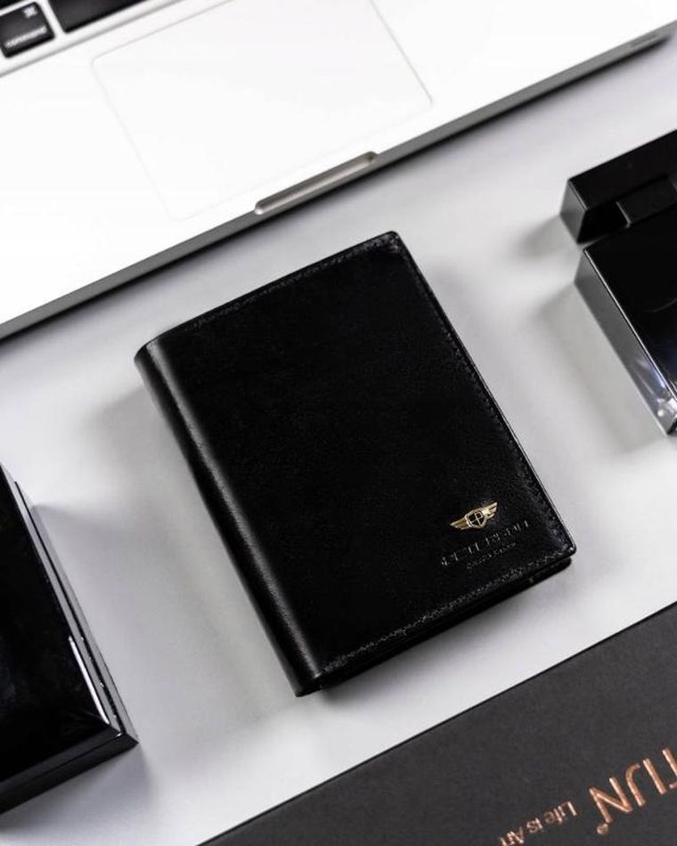 Portfel, czarny, skórzany, Peterson