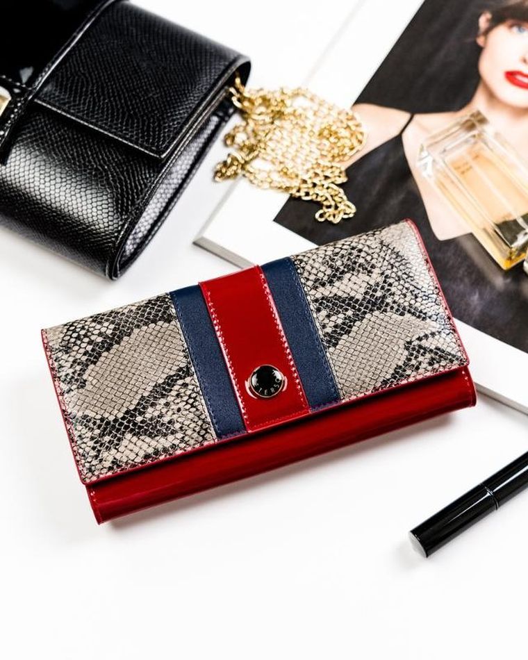 Portfel damski, wężowy wzór, Peterson