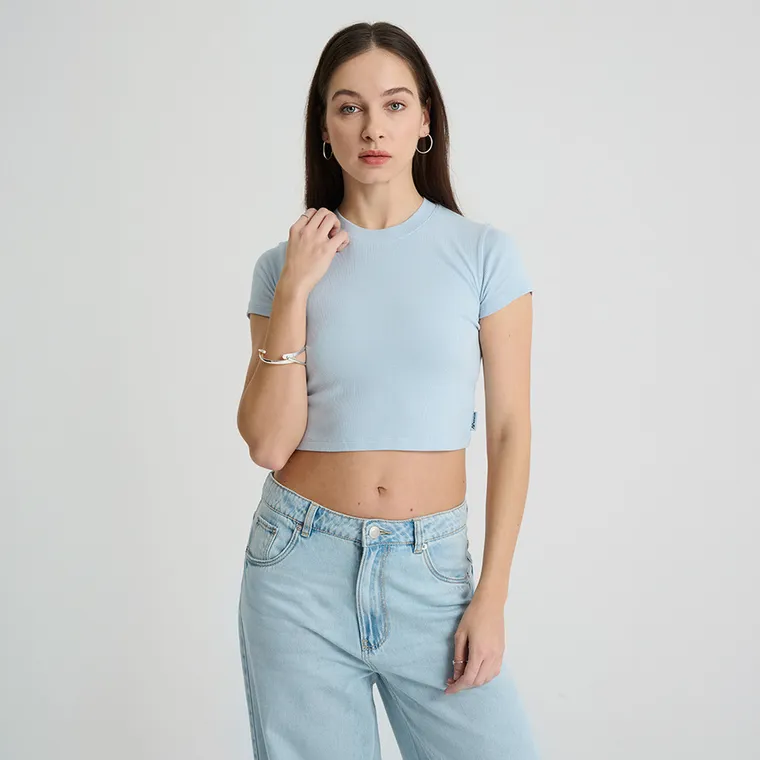 Prążkowana koszulka crop top z modalem NOWEAR