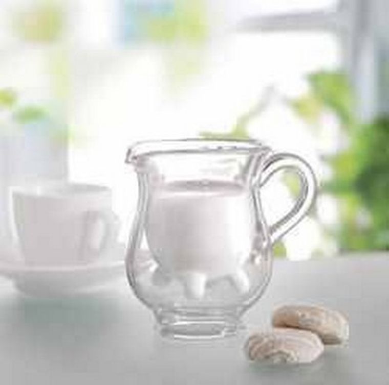 Prosto od krowy, dzbanek na mleko