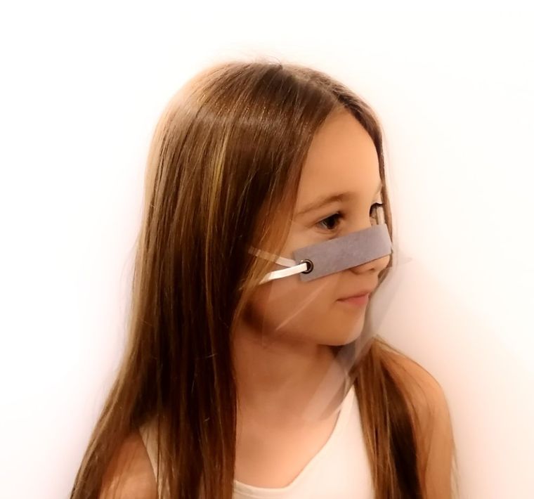 Przyłbica ochronna na usta i nos