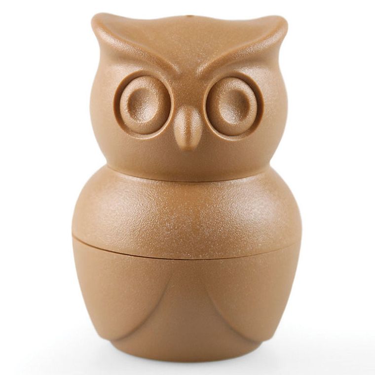 Qualy, kieliszek do jajek z solniczką oraz pieprzniczką