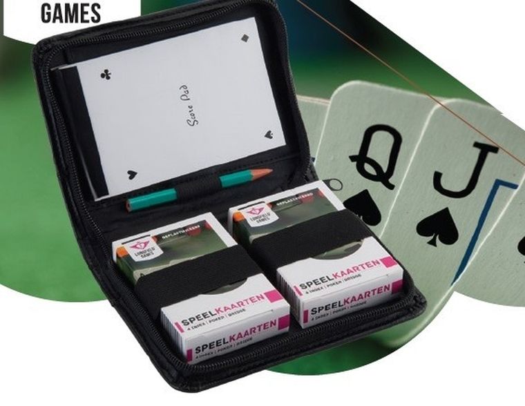 Quint, karty do gry, zestaw 2 talii w etui z notesem i ołówkiem