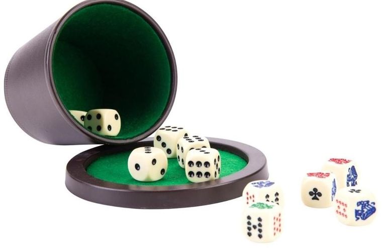 Quint, zestaw do gry w kości z kubkiem i tacką