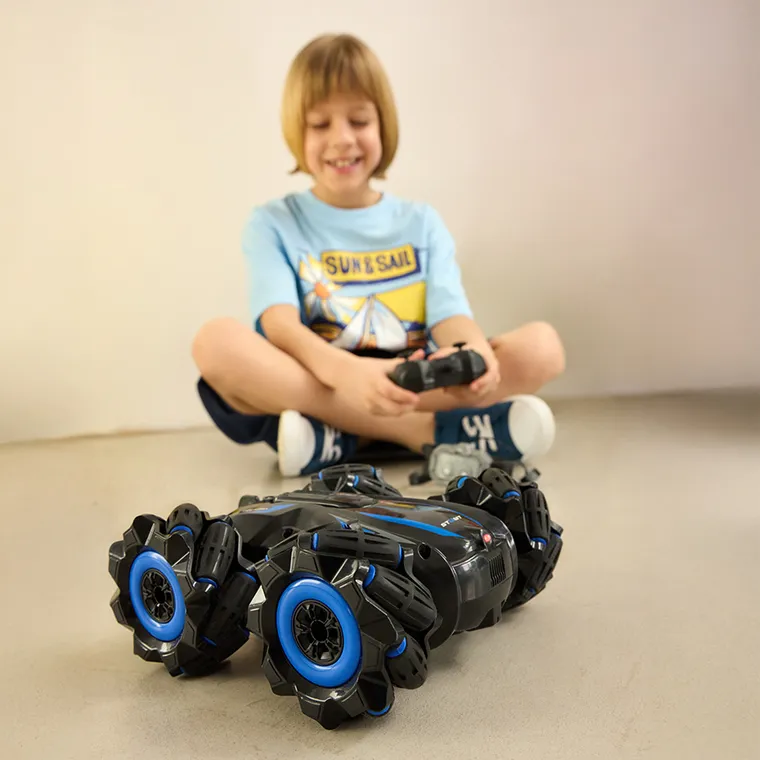 Race Xtreme, auto kaskaderskie, pojazd zdalnie sterowany ze światłem i parą