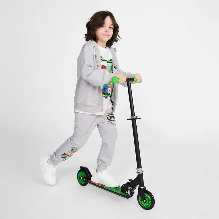 Smiki, Pixel, hulajnoga