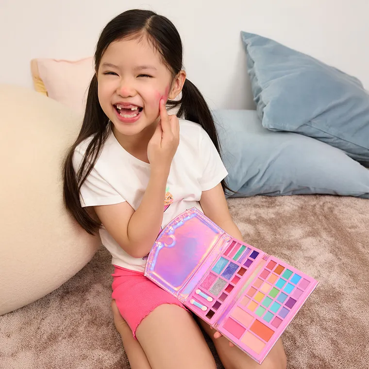 Smiki, zestaw kosmetyków, paletka