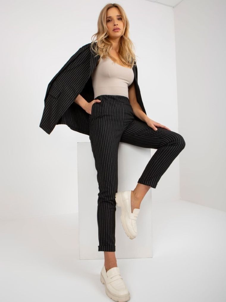 Spodnie damskie, czarne, Lakerta