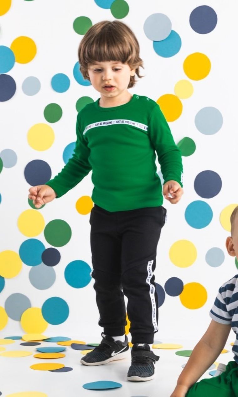 Spodnie dresowe chłopięce, czarne, Nicol