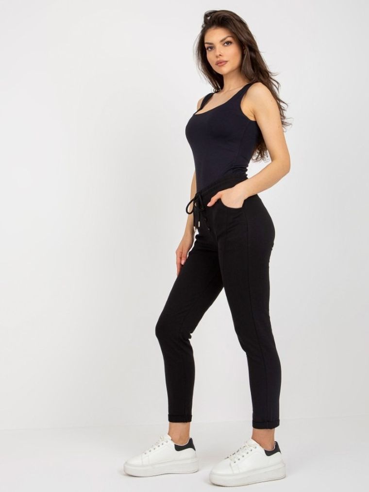 Spodnie dresowe damskie, czarne, Relevance