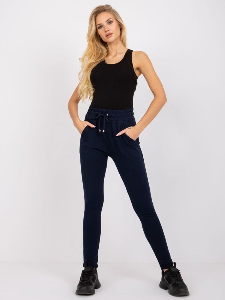 Spodnie dresowe damskie, granatowe, Basic Feel Good