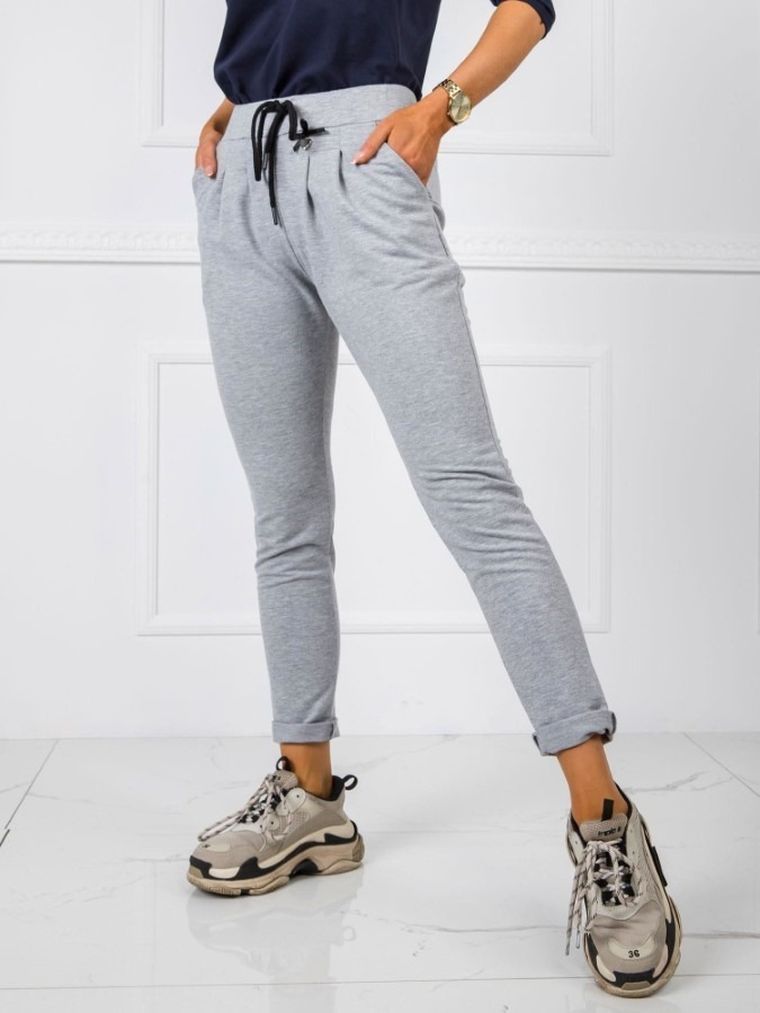 Spodnie dresowe damskie, szare, Basic Feel Good