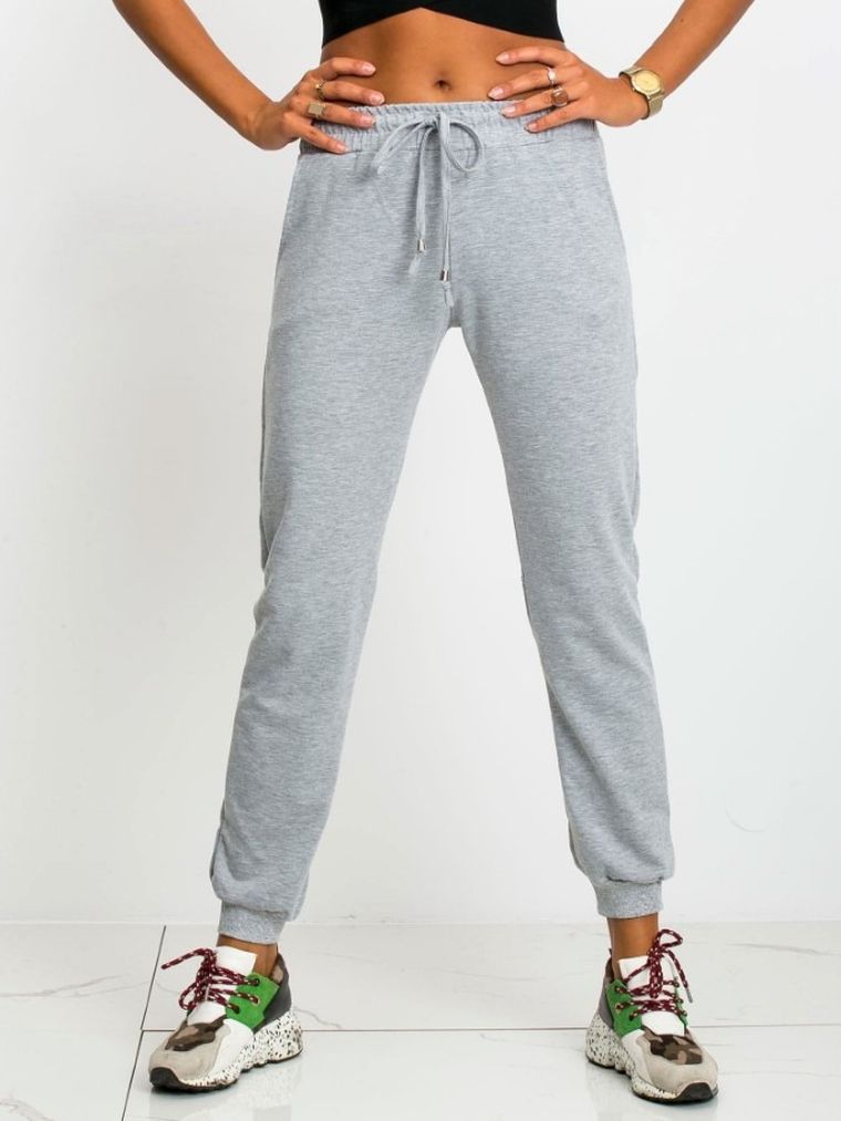 Spodnie dresowe damskie, szare, Basic Feel Good