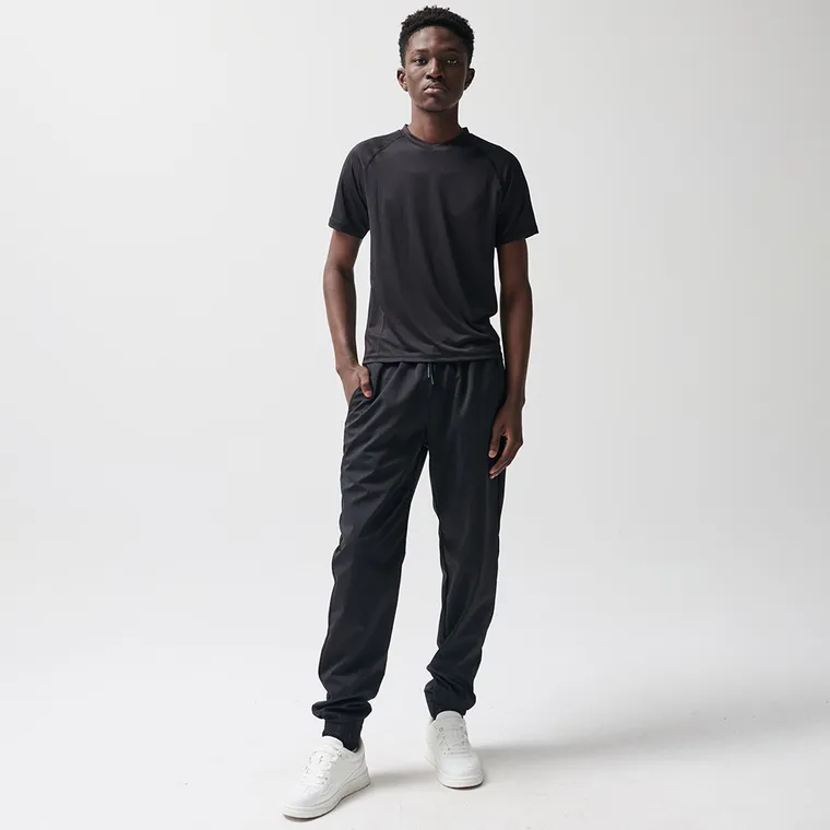 Spodnie dresowe o właściwościach wodoodpornych NOWEAR