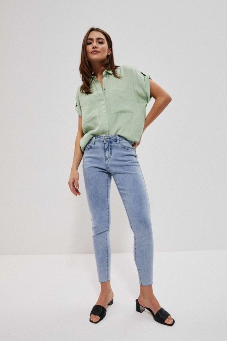 Spodnie jeansowe damskie, medium waist, niebieskie, Moodo