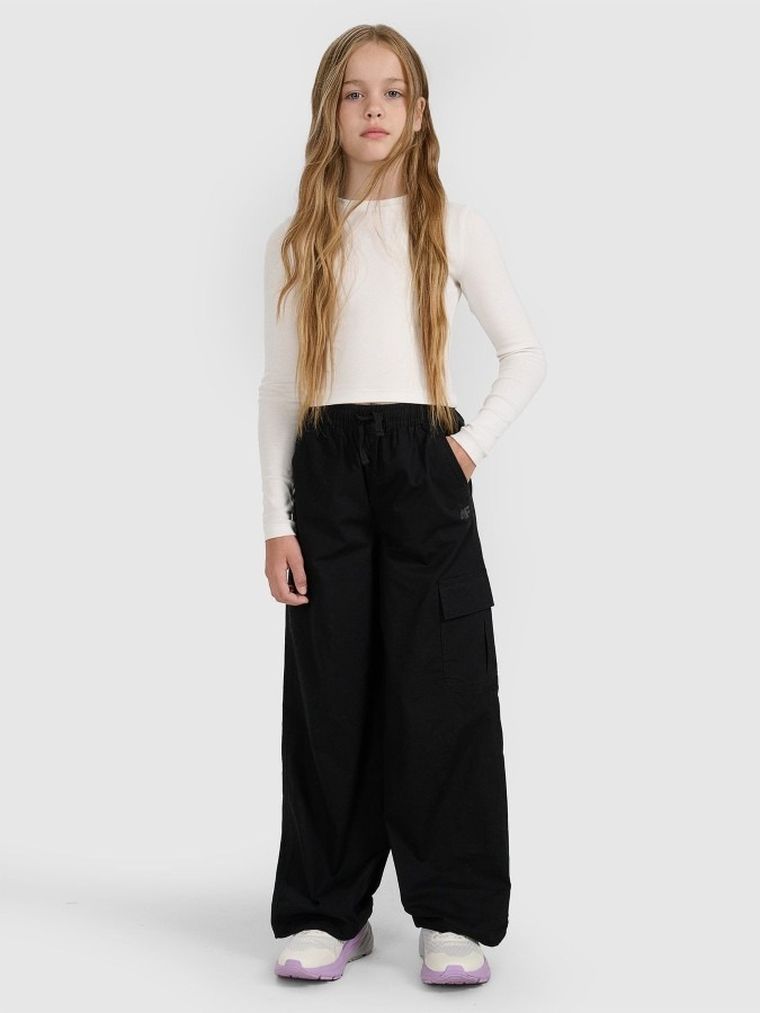 Spodnie materiałowe dziewczęce, baggy, czarne, 4F