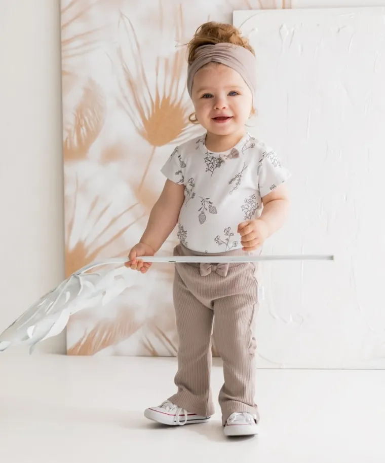 Spodnie materiałowe dziewczęce, beżowe, Nicol