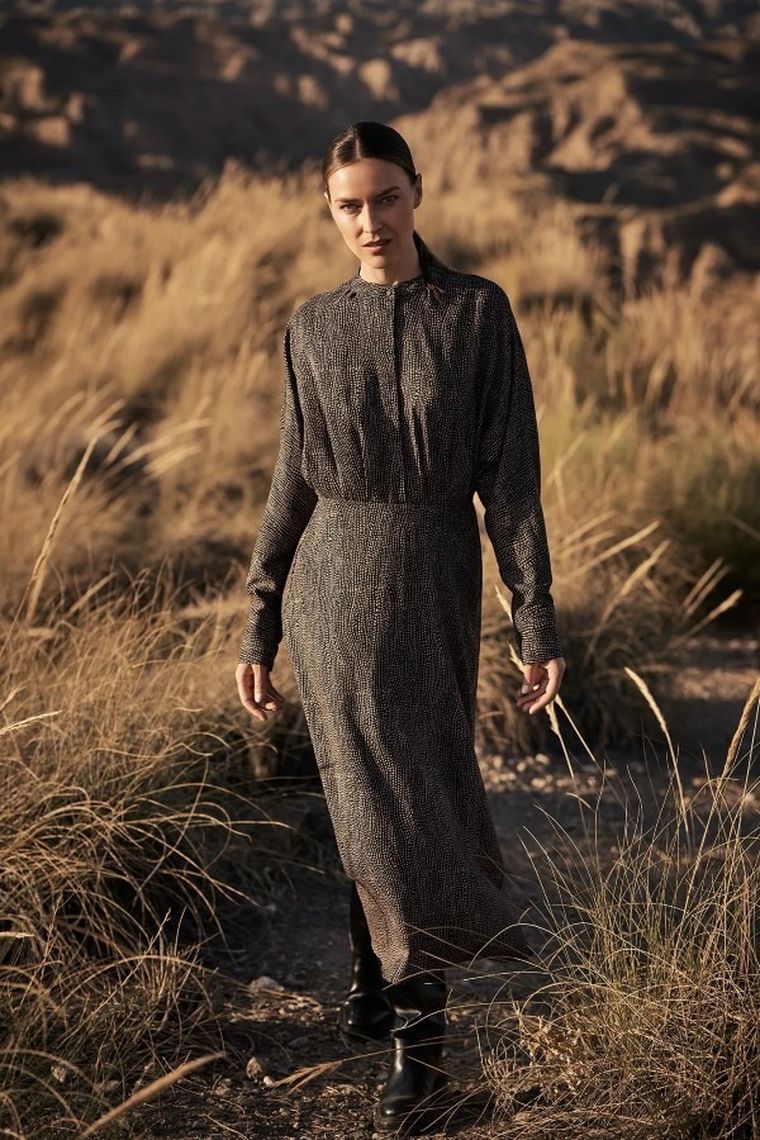 Sukienka damska, czarna, Moodo