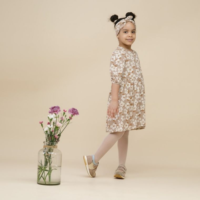 Sukienka dziewczęca z rękawem 3/4, beżowa, Pinokio