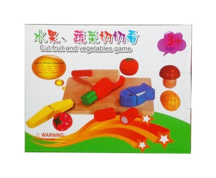 Swede, drewniane owoce i warzywa do krojenia