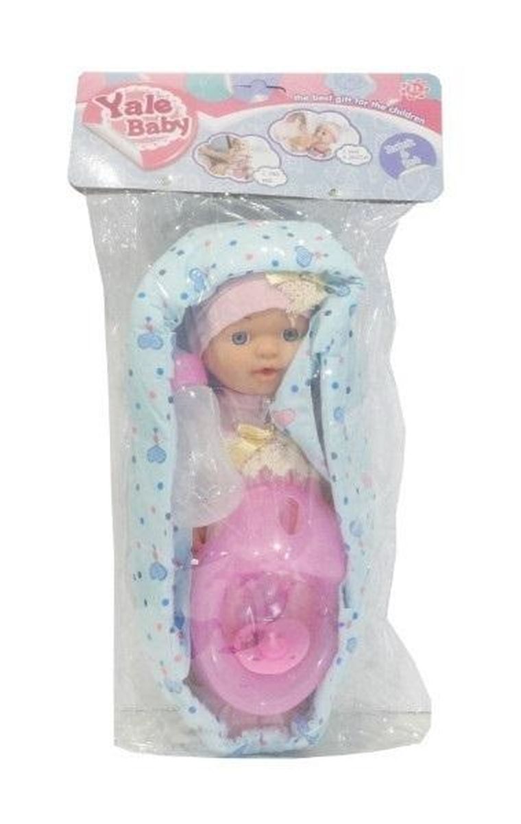 Swede, lalka bobas, sikająca