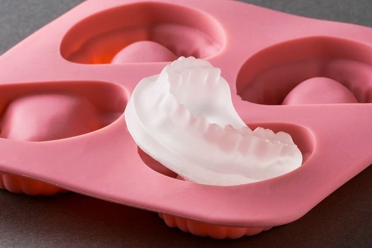 Szczęki, foremka lodowa