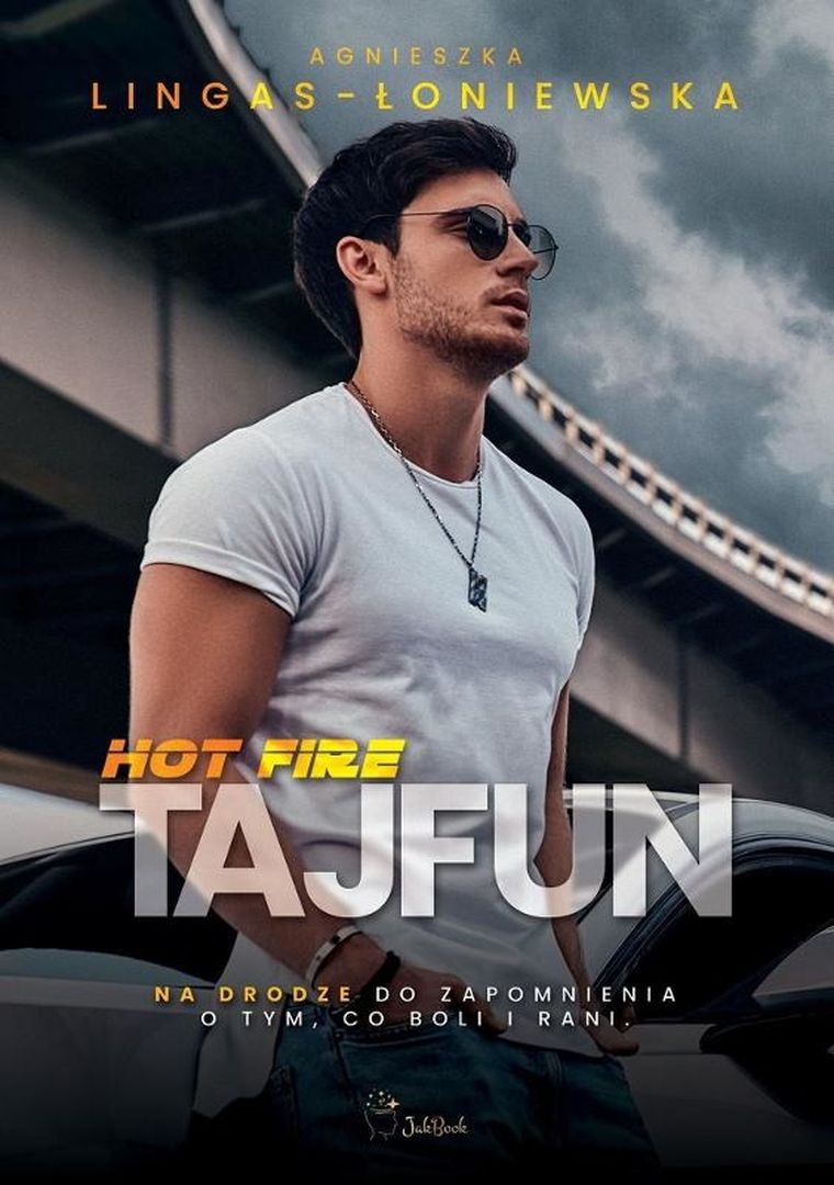 Tajfun. Hot Fire. Tom 1