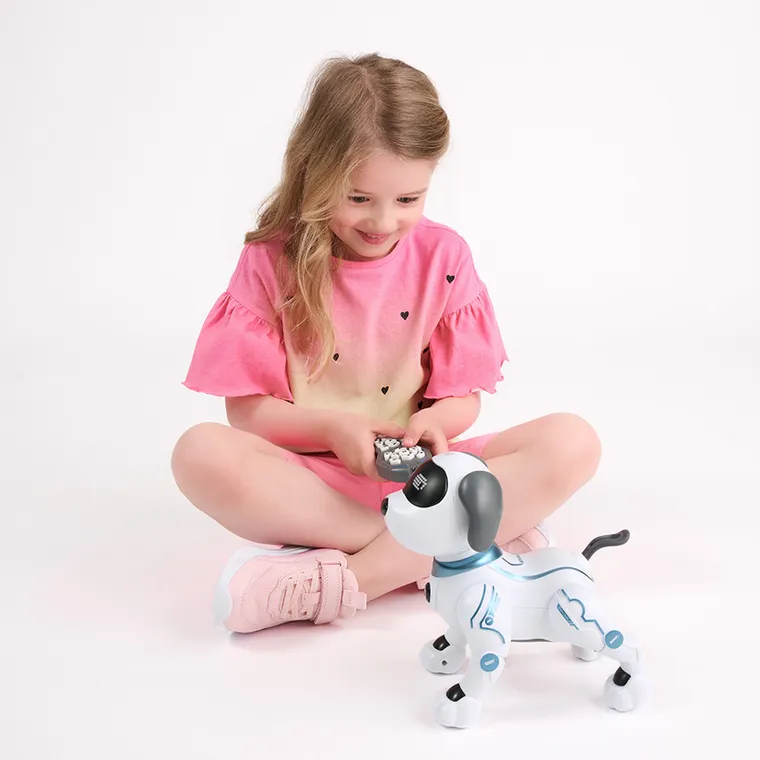 Tech-Bot, Pies, interaktywny robot pies zdalnie sterowany