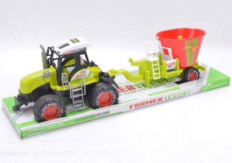 Trifox, traktor z maszyną rolniczą