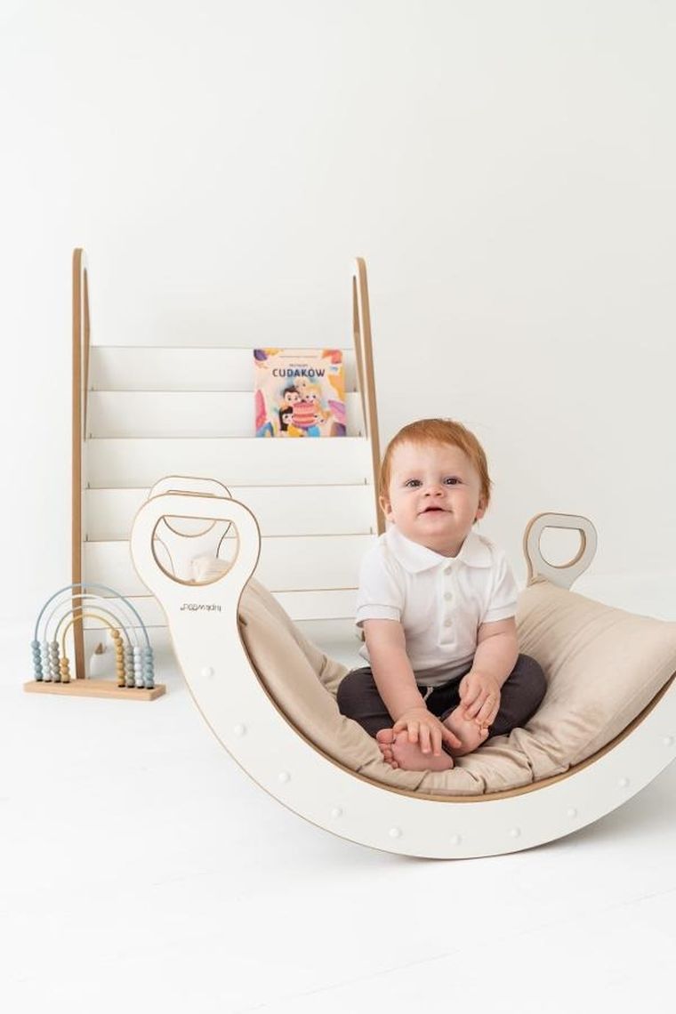 tupti.wood, poduszka do bujaka montessori, materac do małego bujaka, beżowy