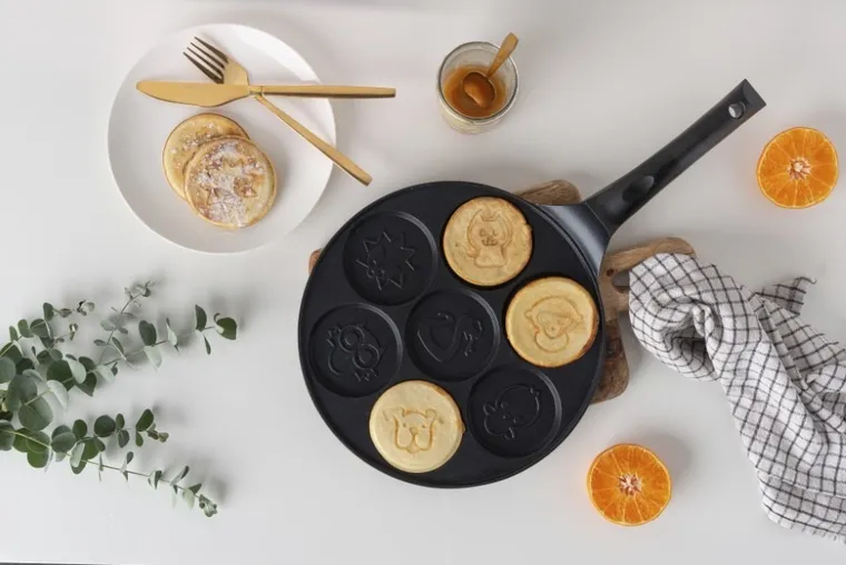 Valdinox, patelnia do placków i jajek sadzonych, odlewana, 26 cm, zwierzątka