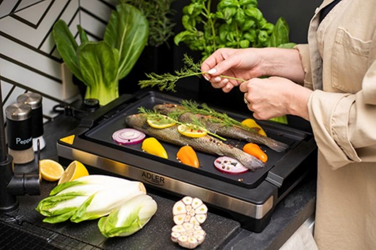 Adler, grill elektryczny, stołowy, 3000W