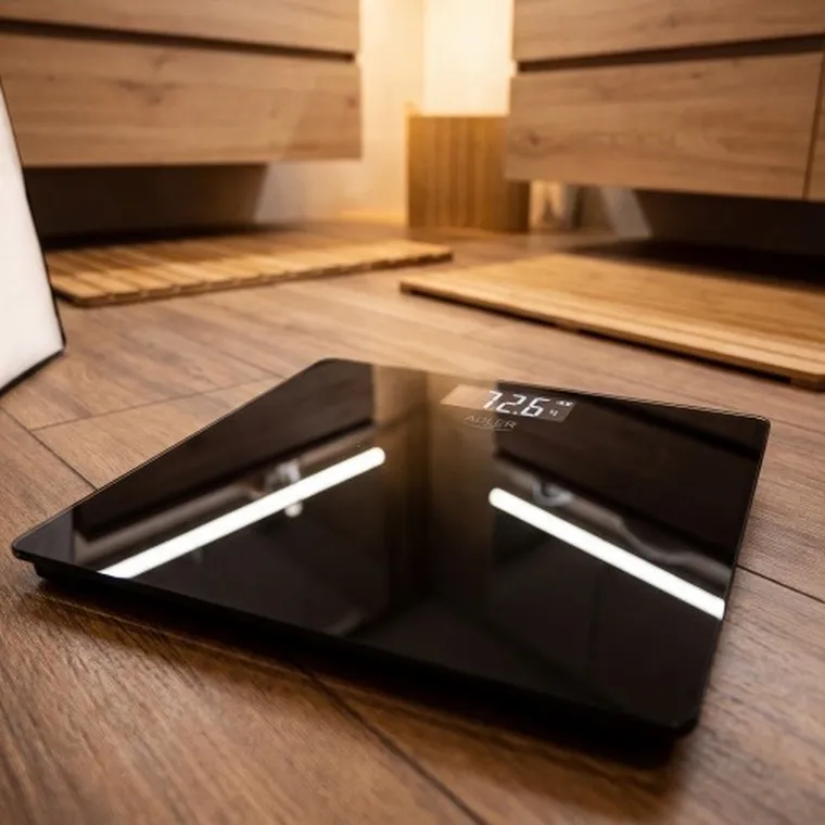 Adler, waga łazienkowa USB-C, akumulatorowa, do 180 kg