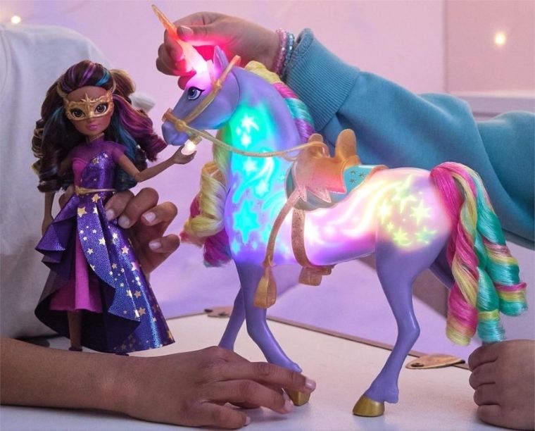 Akademia Jednorożców, Sophia Masquerade, lalka modowa