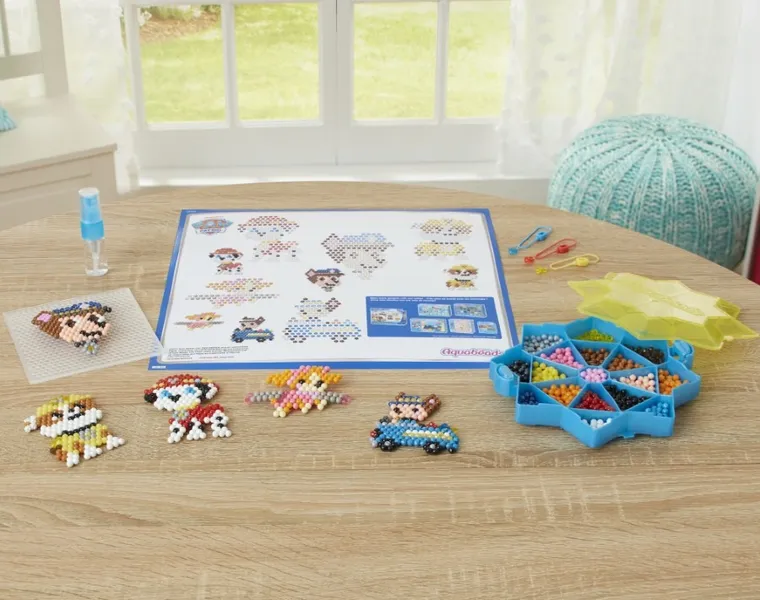 Aquabeads, Psi Patrol, koraliki wodne, zestaw startowy, 700 elementów, 35126
