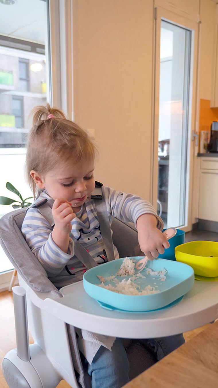 Beaba, komplet naczyń z silikonu z przyssawką, niebieski