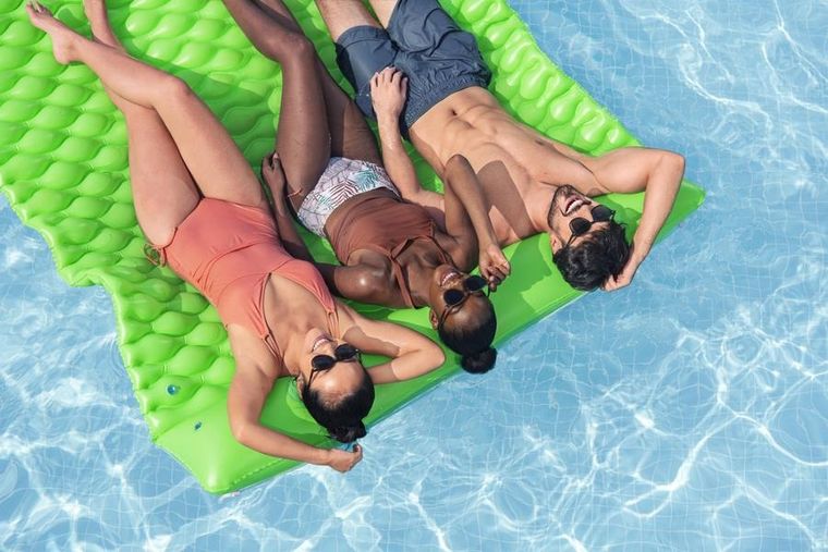 Bestway, dmuchany materac do pływania trzyosobowy, 213-170-21 cm