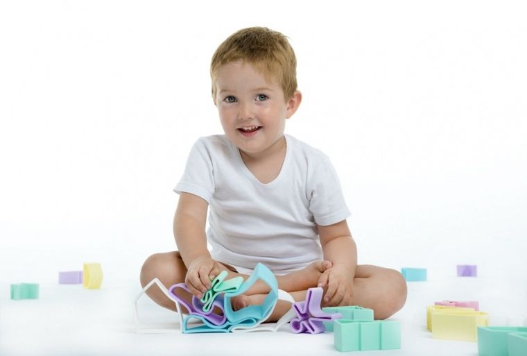 Dena, ludzik i domek, klocki silikonowe, violet pastel