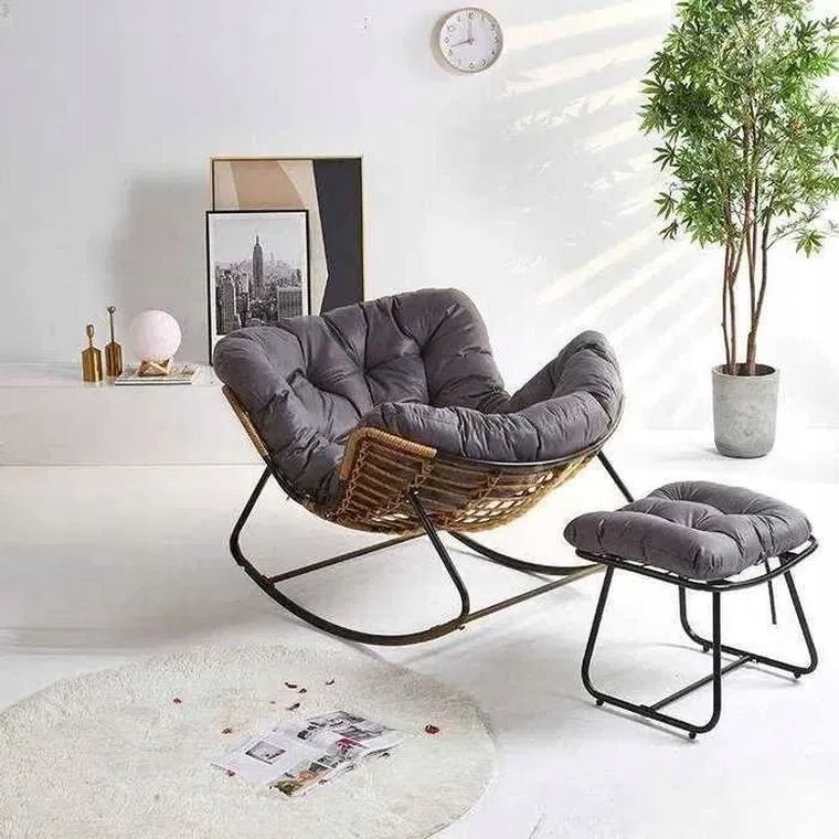 HaloFuture, nowoczesny fotel bujany z podnóżkiem, skandynawski kokon, szary