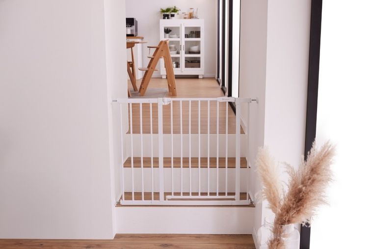 Hauck, Open N Stop 2, bramka zabezpieczająca, white