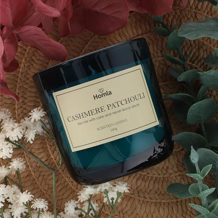 Homla, Verde, świeca zapachowa, Cashmere Patchouli, 240g