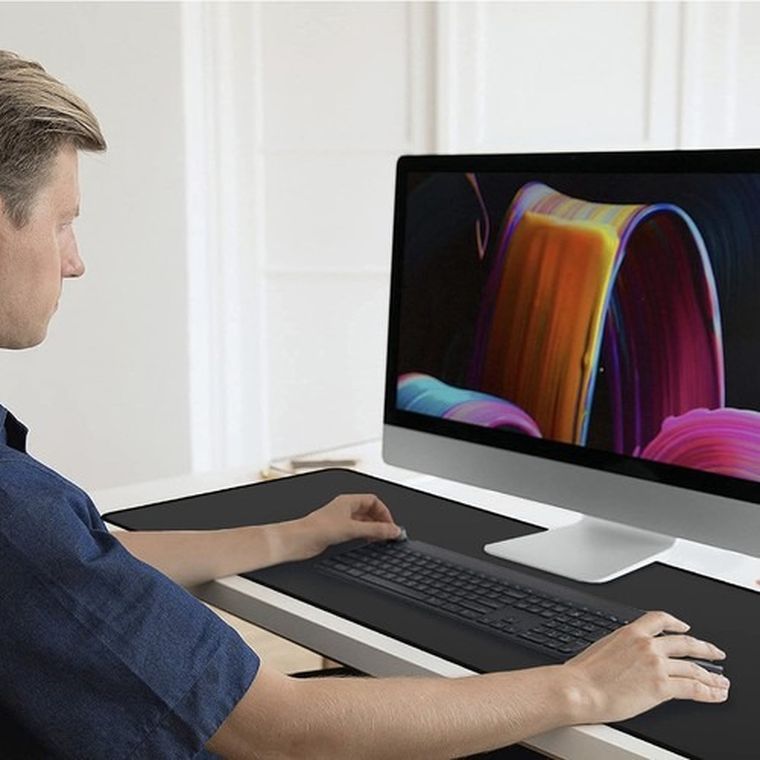 Izoxis, podkładka pod mysz i klawiaturę