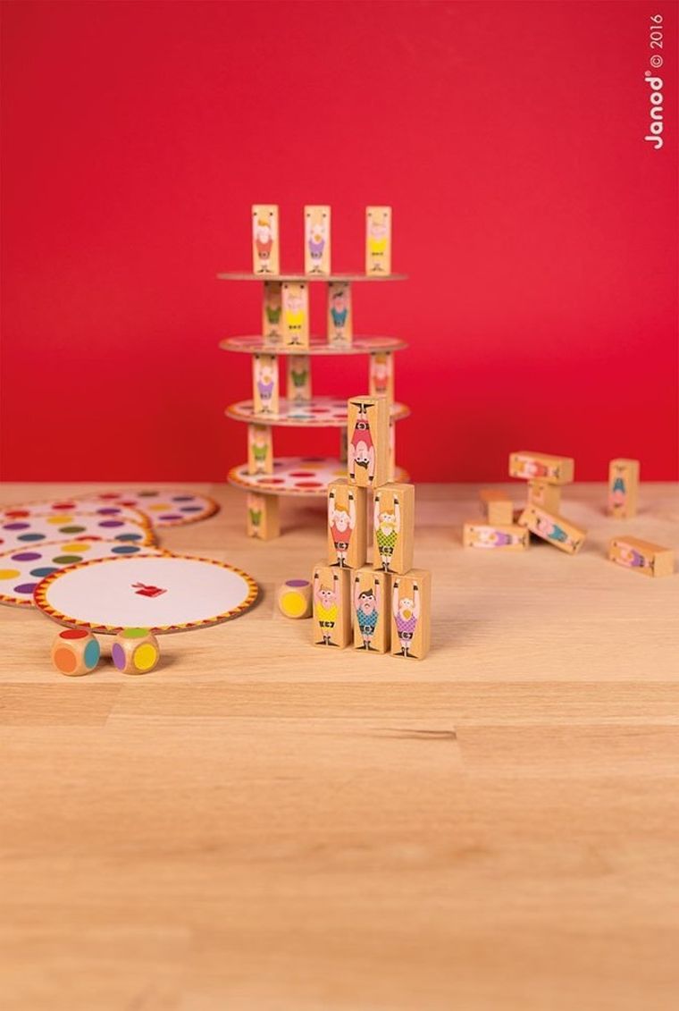 Janod, Akrobaci, gra zręcznościowa