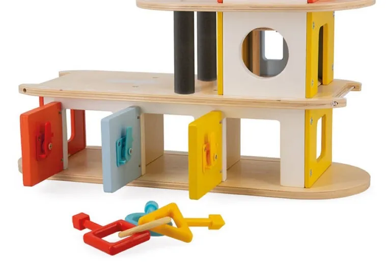 Janod, drewniany garaż piętrowy, zestaw z akcesoriami