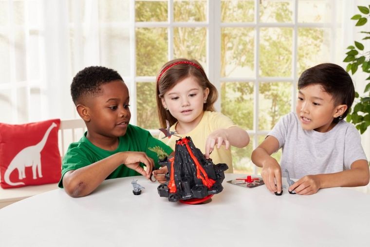 Jurassic World, Shaky Volcano, gra familijna