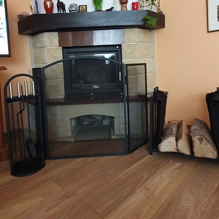 Kaminer, stojak na drewno kominkowe