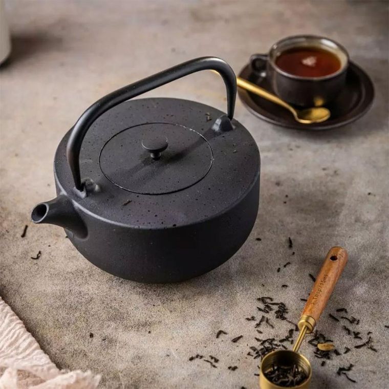 Kinghoff, zaparzacz żeliwny dzbanek z filtrem, 1.1l