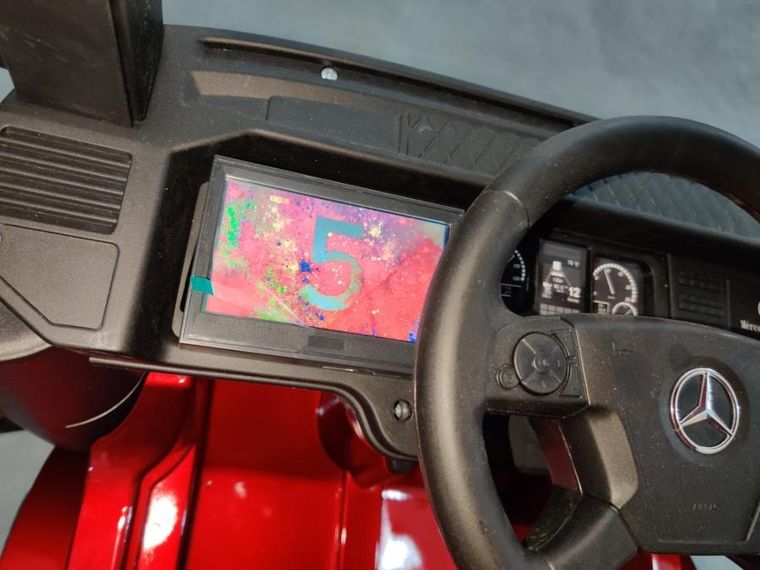 Lean Cars, Mercedes Actros, pojazd ciężarowy na akumulator, czarny lakierowany MP4