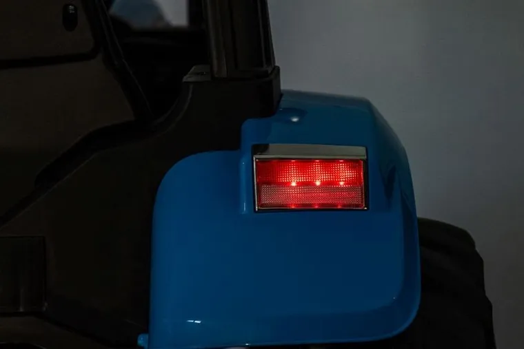 Lean Cars, traktor, pojazd na akumulator, A011 24V, niebieski